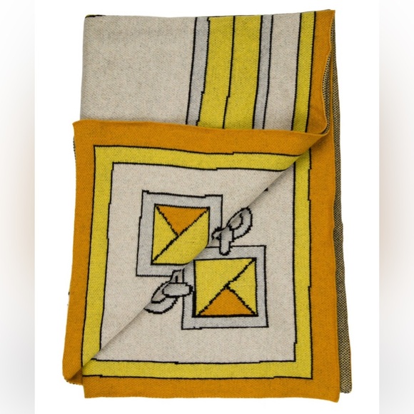 NWT•SAVED NY x Damien Nicolas Roux Cashmere Sunburst Throw
Full price online!!! - Picture 2 of 4